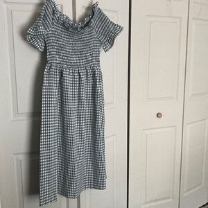 (Vine & Love) Green and White Gingham Midi Off-The-Shoulder Dress size Large